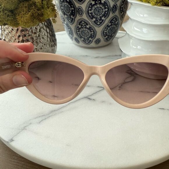 NWT Quay TEMPTED - Picture 5 of 7